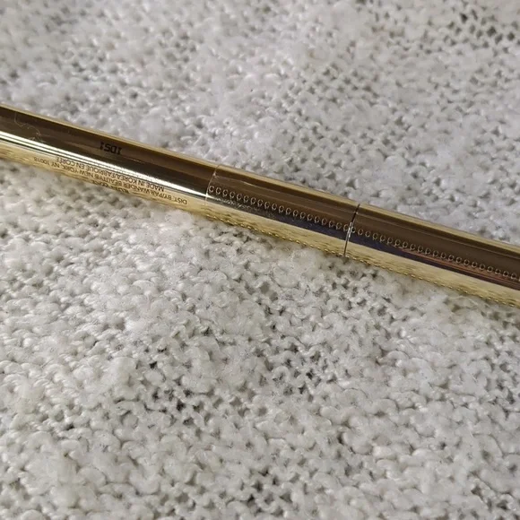 Wander Beauty High Line Liquid Eyeliner in Runway, 0.6ml/0.02fl oz - Picture 3 of 8